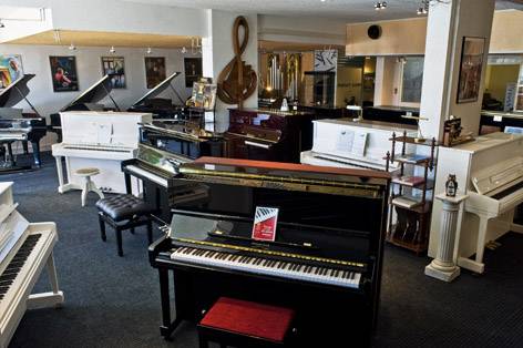Expositions de pianos dans votre show room de Mérignac prés de Bordeaux 